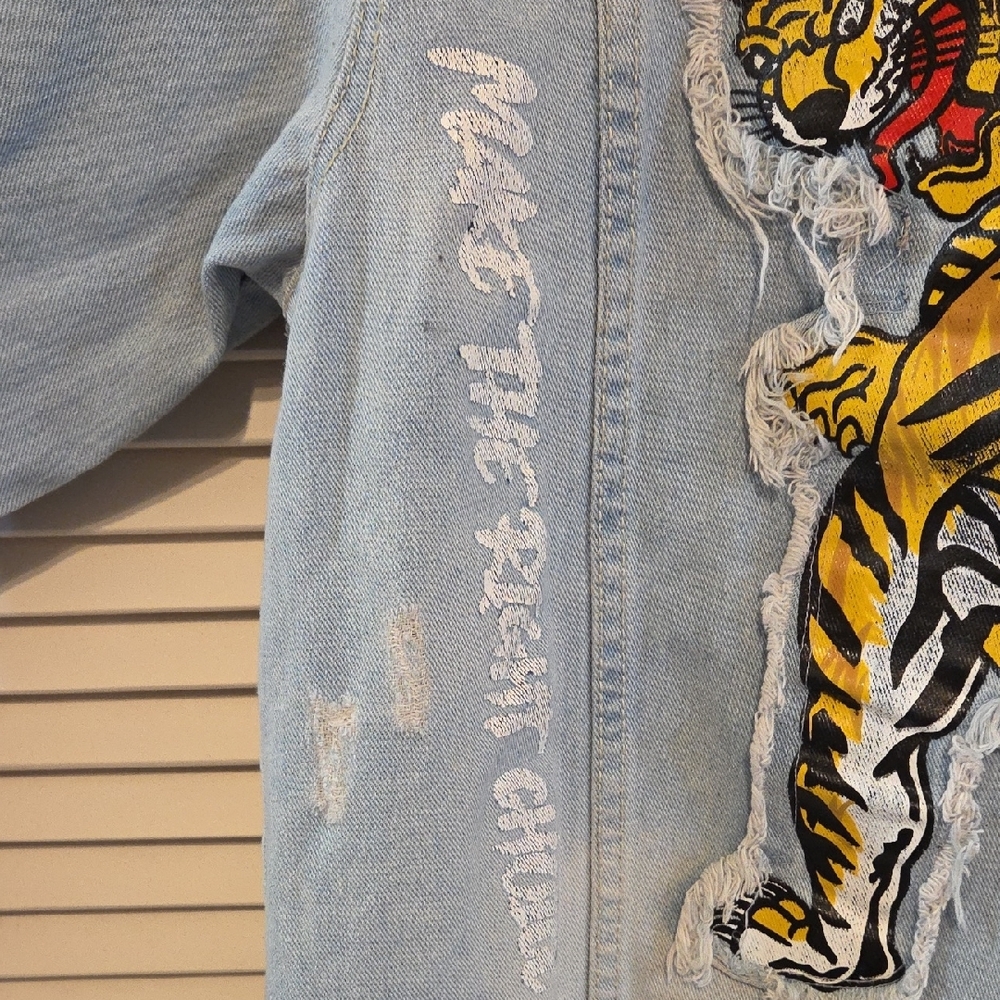 American Bazi Light Blue Denim Jacket with Text Details - Picture 7 of 8